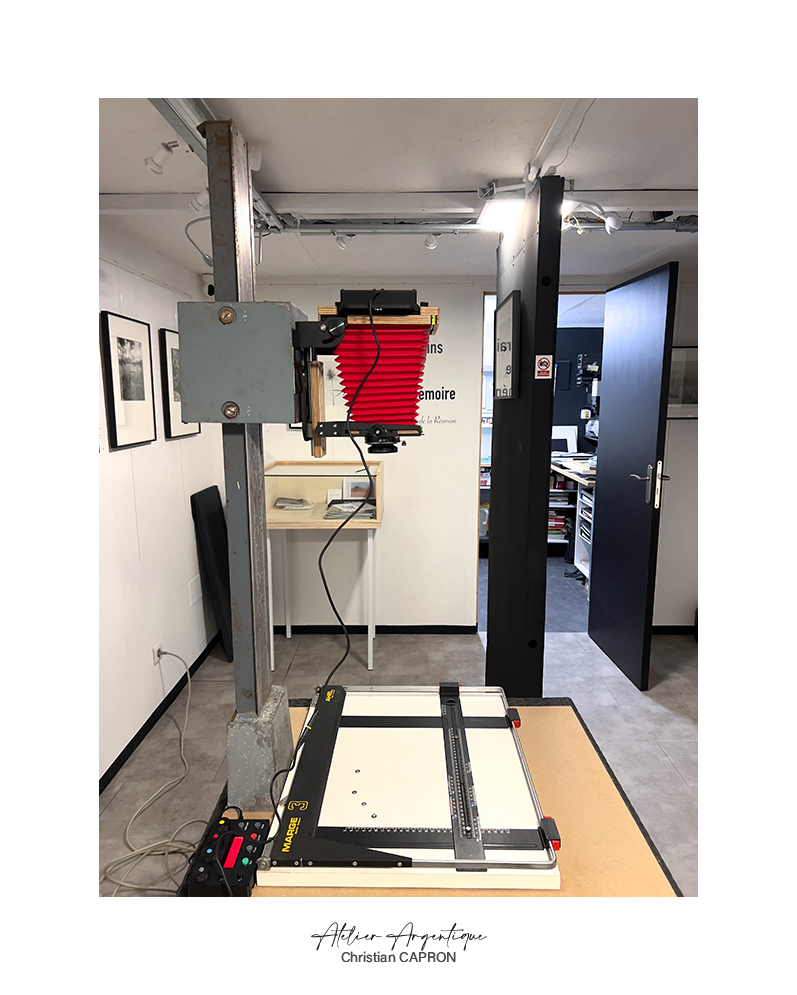 Montage de la chambre 4 x 5 pour agrandisseur. Christian CAPRON photographie